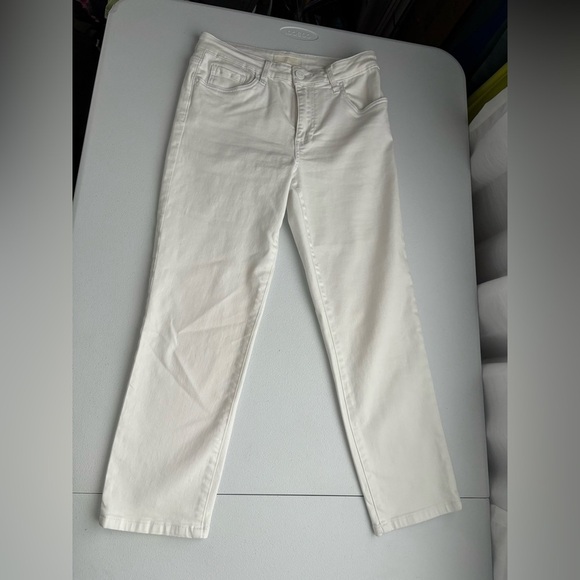 Women’s white Kut from the Kloth Catherine crop straight leg size 6 - Picture 1 of 11